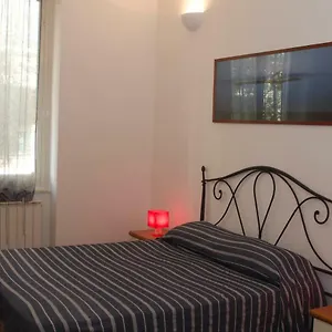 Apartment Perdiana House, Genoa